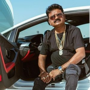 Meet your Posher, Praneel